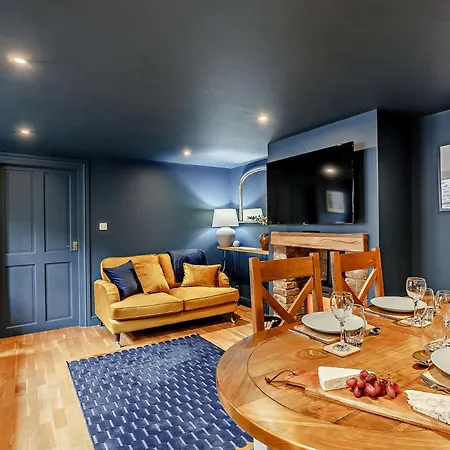 2 Bed In 93162 Holiday home Leyburn