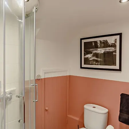 2 Bed In 93162 Leyburn