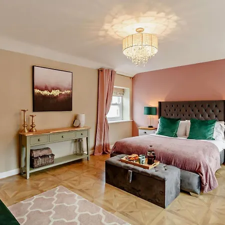 2 Bed In Oc-93162 Holiday home Leyburn