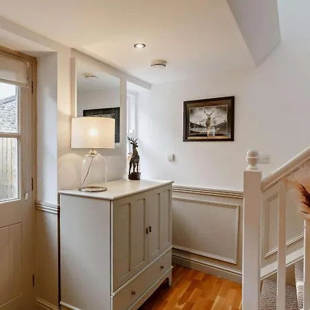 2 Bed In Oc-93162