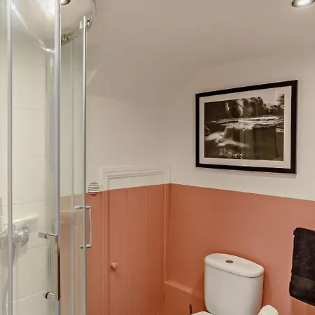2 Bed In Oc-93162 Casa de Férias *