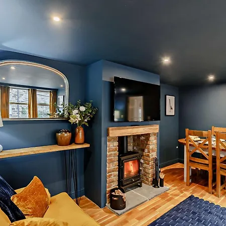 2 Bed In 93162 * 莱伯恩